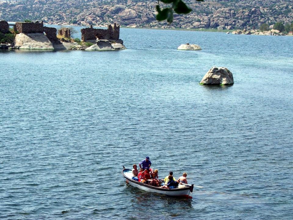Bafa Gölü'de Gezinti