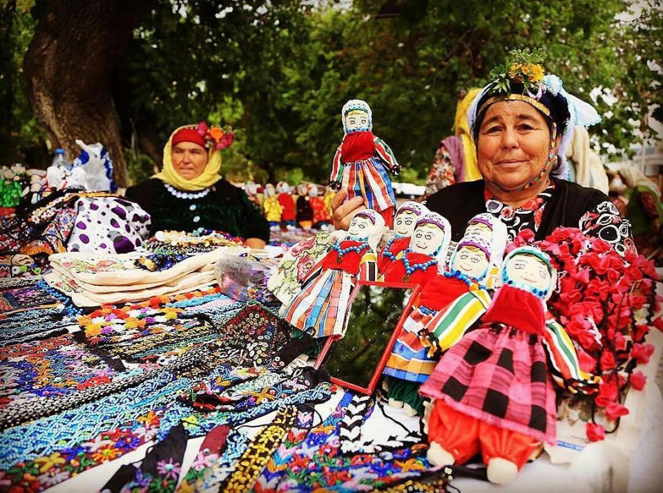 Muğla’nın Milas ilçesi köylerinden Çomakdağ Köyü Kadınları